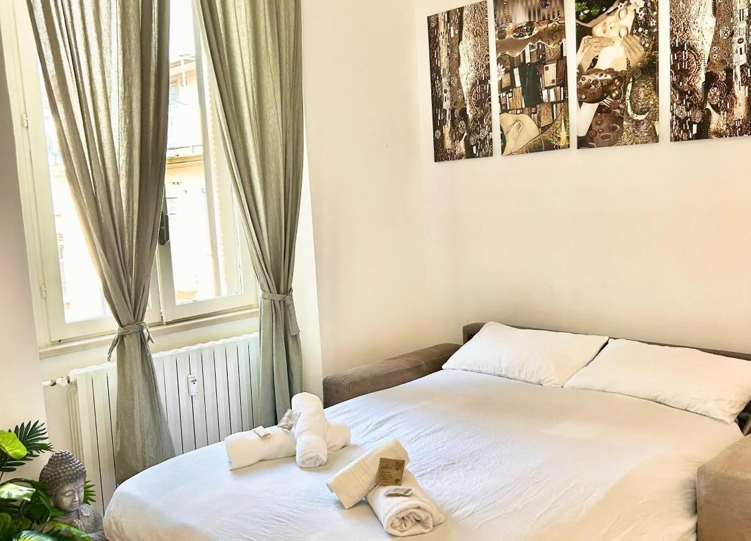 Golden Star Milano Apartment Italy